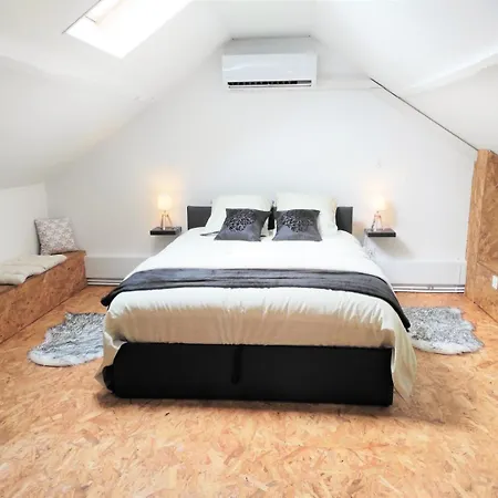 Le Des Ecuries De Marquecy Holiday home Evricourt
