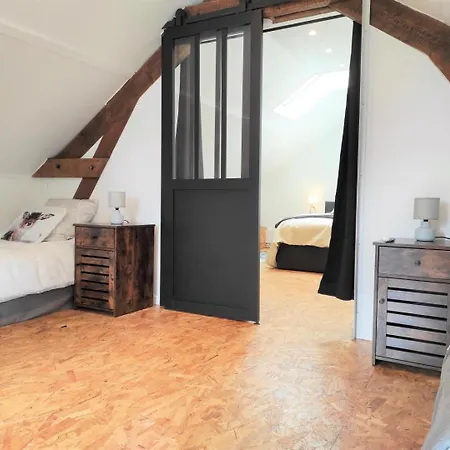 Le Des Ecuries De Marquecy Holiday home *