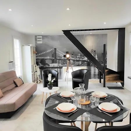 Holiday home Le Des Ecuries De Marquecy *