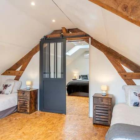 Le Des Ecuries De Marquecy Holiday home *